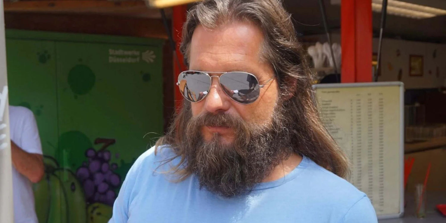 Roger Anthony Cassius Klüh with sunglasses. APACHE STAR history writer.