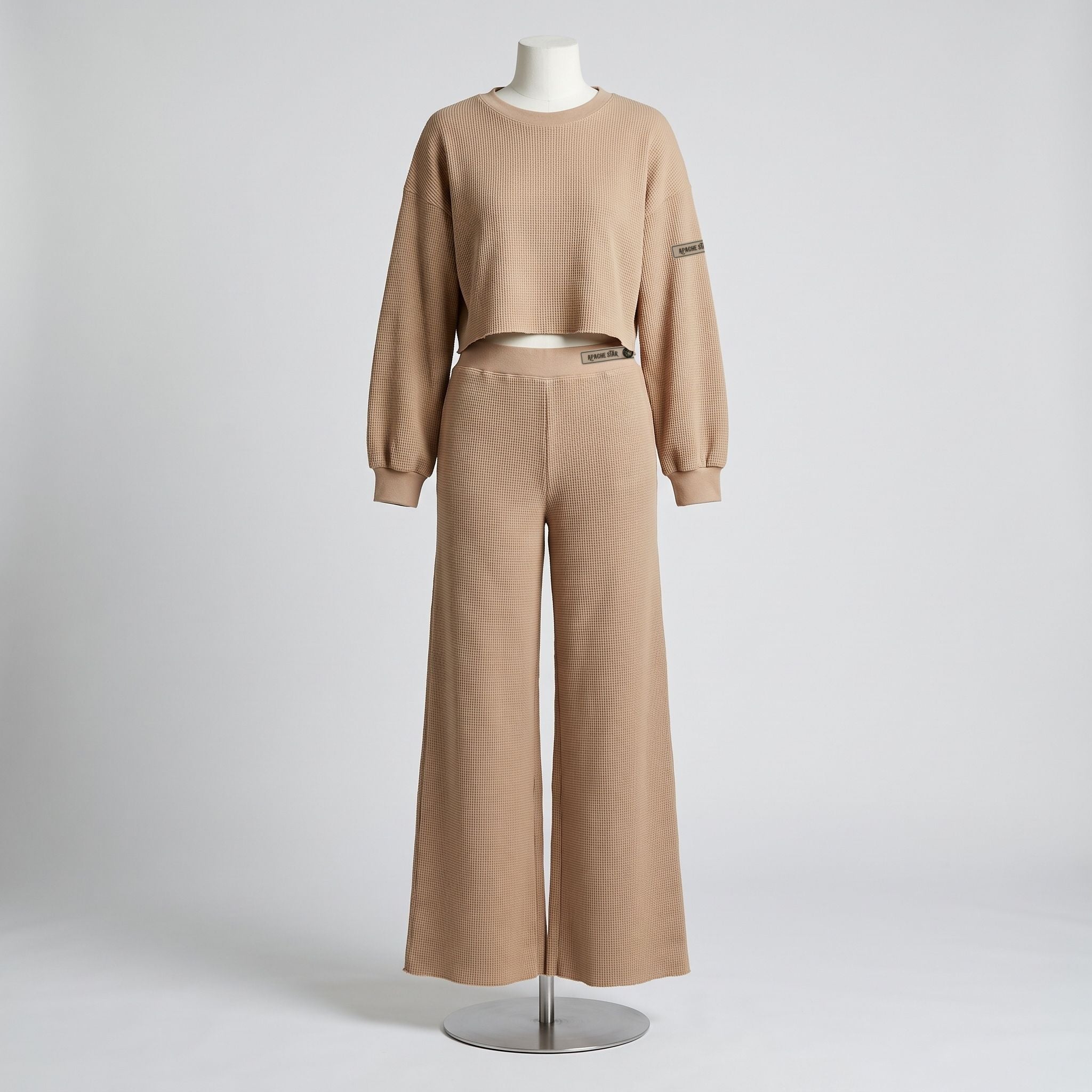APACHE STAR® GLOBETROTTER Mykonos waffle set in Caramel — crop top and pants, front view